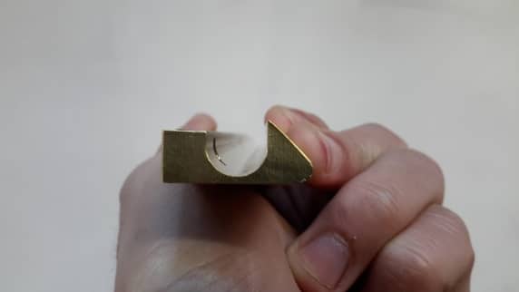 Brass seal bar